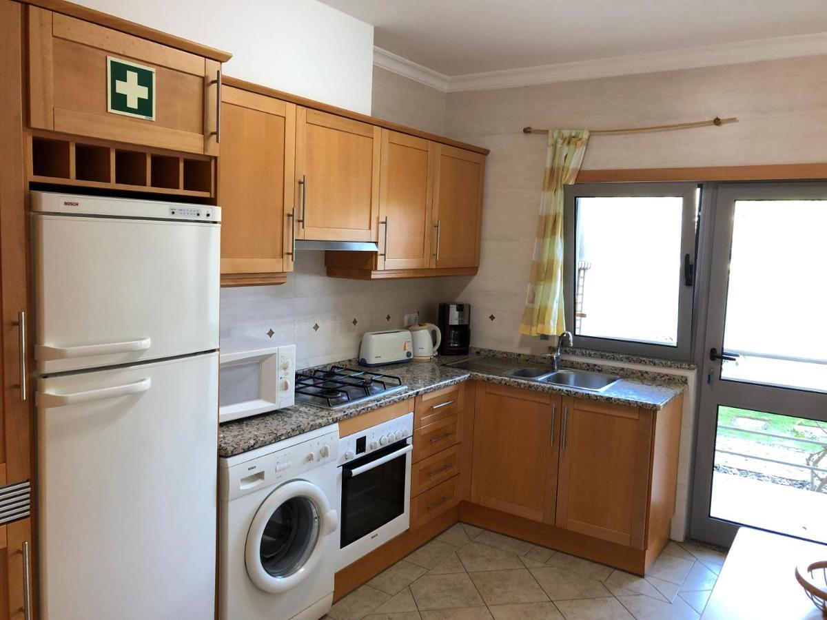 Apartamentos Pomba Branca 奥霍斯德古阿 外观 照片
