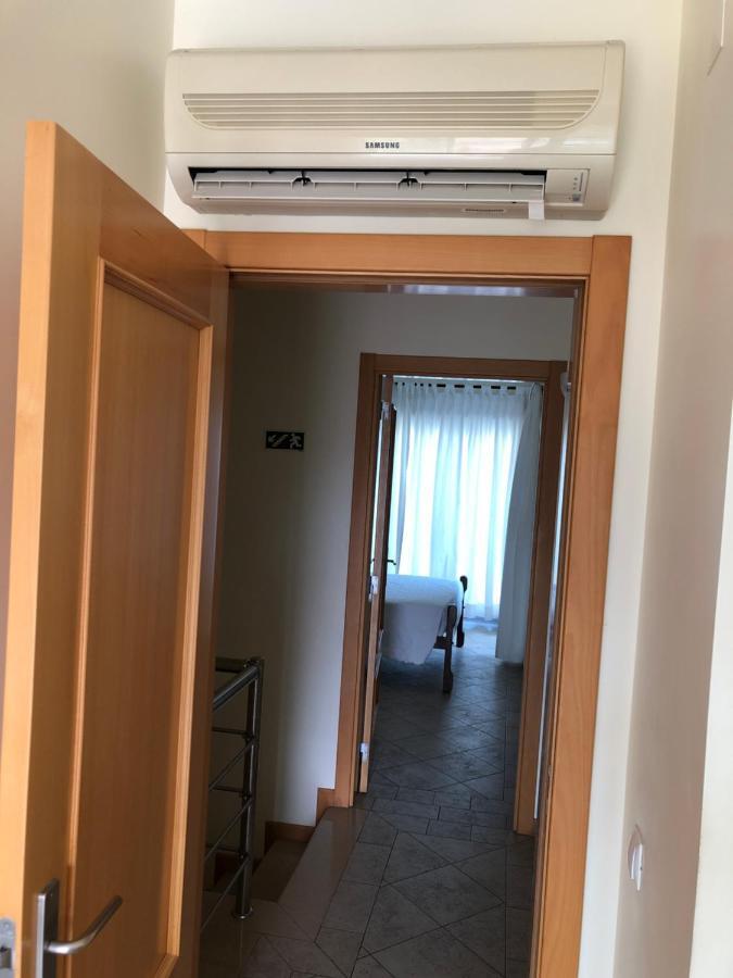 Apartamentos Pomba Branca 奥霍斯德古阿 外观 照片